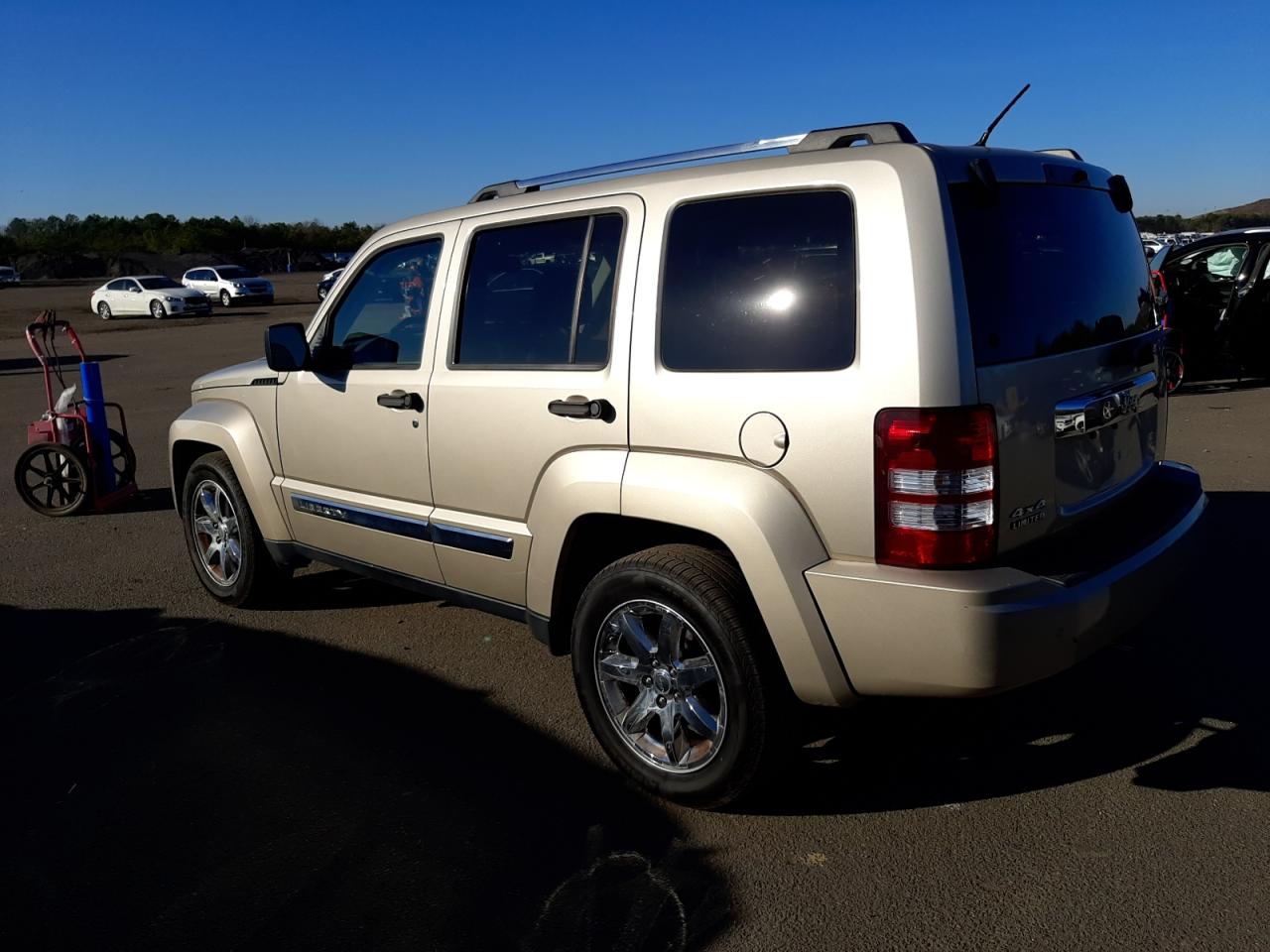 Изображение 2 2010 JEEP LIBERTY LIMITED 2010 с VIN 1J4PN5GK5AW114220