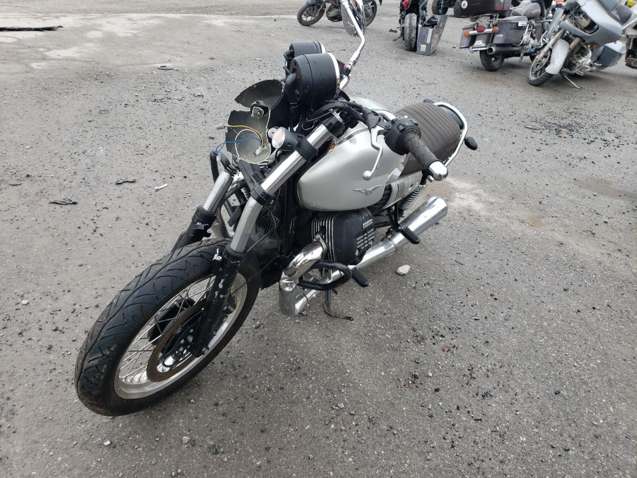 Изображение 2 2019 MOTO GUZZI V7 III 2019 с VIN ZGULDUA05KM000351