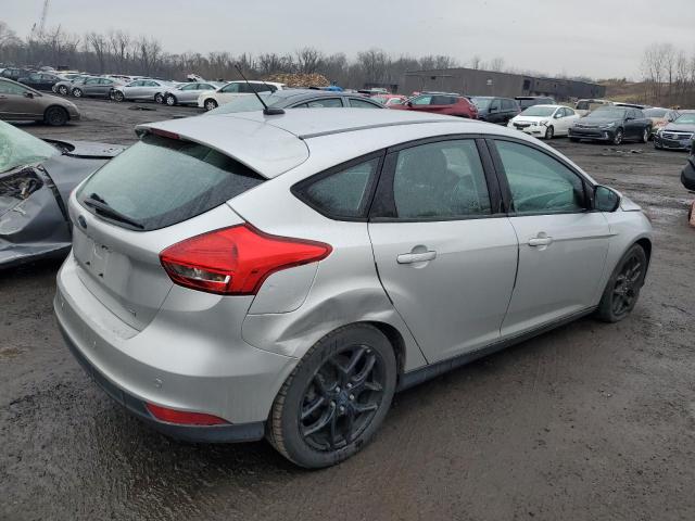 Obraz 3 z 2016 FORD FOCUS SE 2016 z VIN 1FADP3K20GL321614