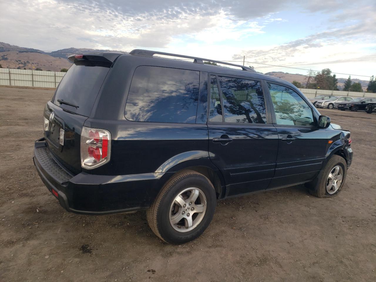Image 3 of 2006 HONDA PILOT EX 2006 with VIN 5FNYF28596B027480