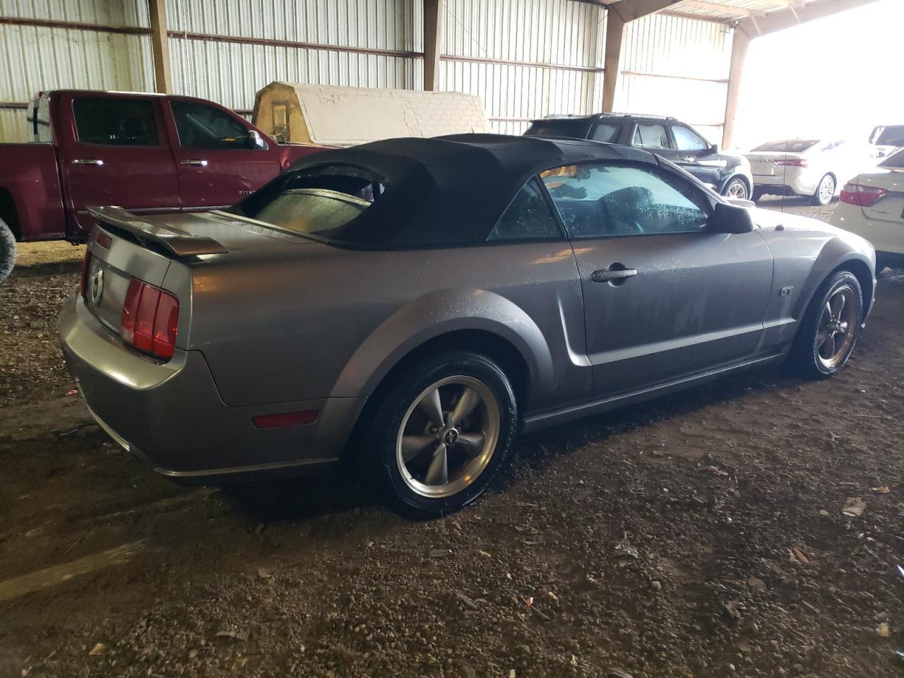 Obraz 3 z 2006 FORD MUSTANG GT 2006 z VIN 1ZVFT85H165145264