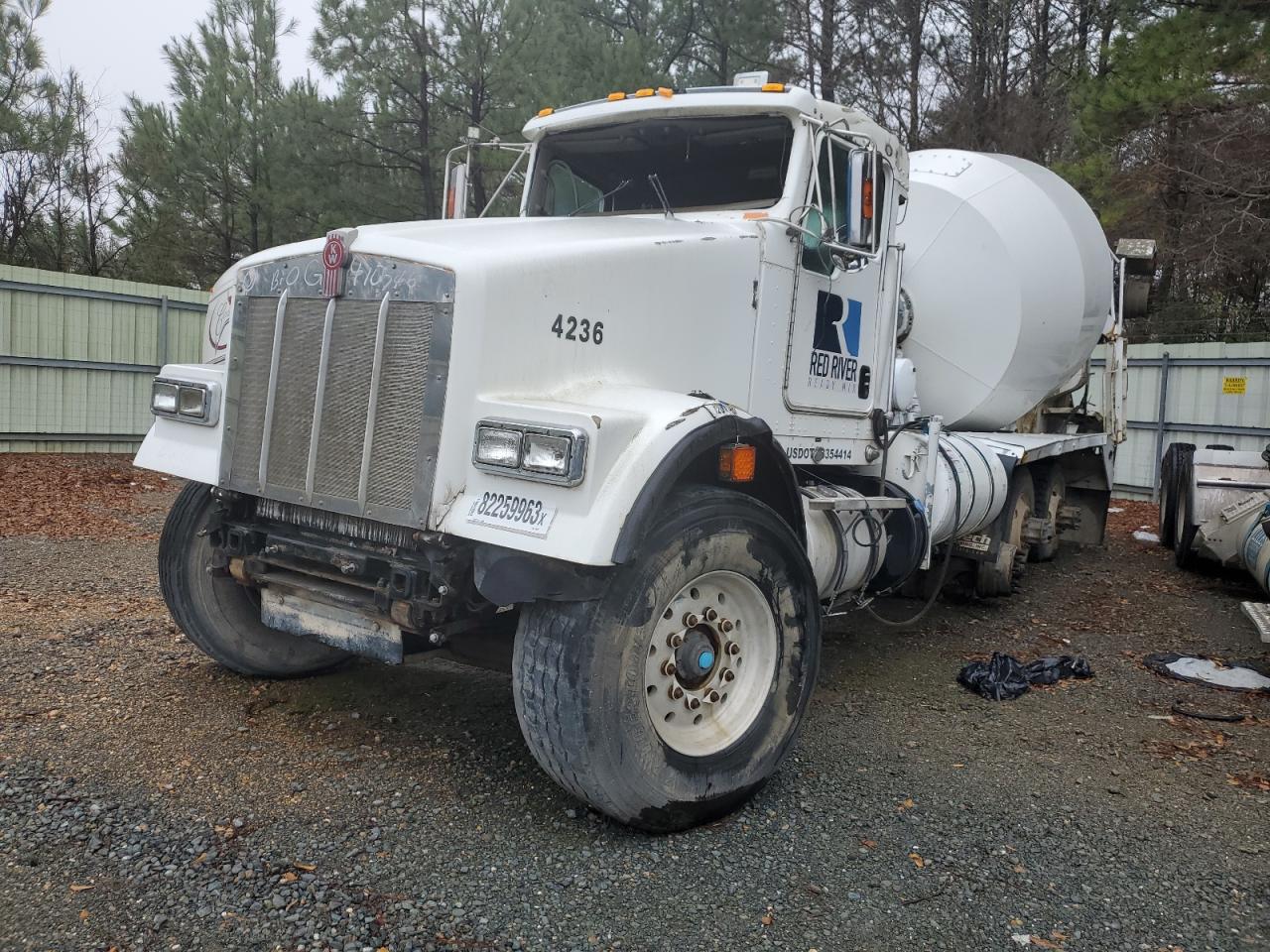 Изображение 2 2014 KENWORTH CONSTRUCTION W900 2014 с VIN 1NKWX7EX1EJ410746