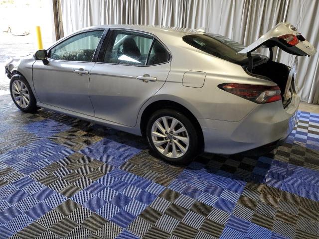 Image 2 of 2022 TOYOTA CAMRY LE 2022 with VIN 4T1C11BKXNU060359
