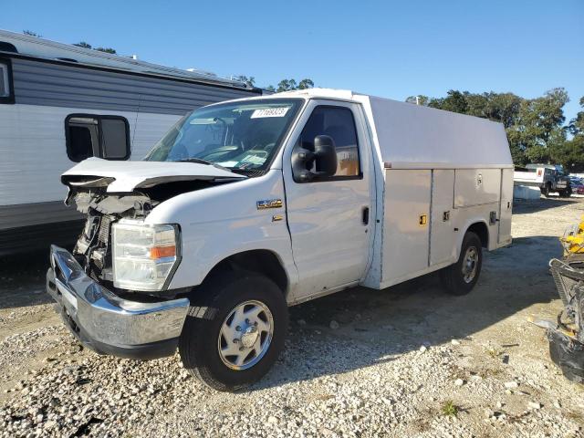 Obraz 1 z 2012 FORD ECONOLINE E350 SUPER DUTY CUTAWAY VAN 2012 z VIN 1FDSE3FL8CDB37824
