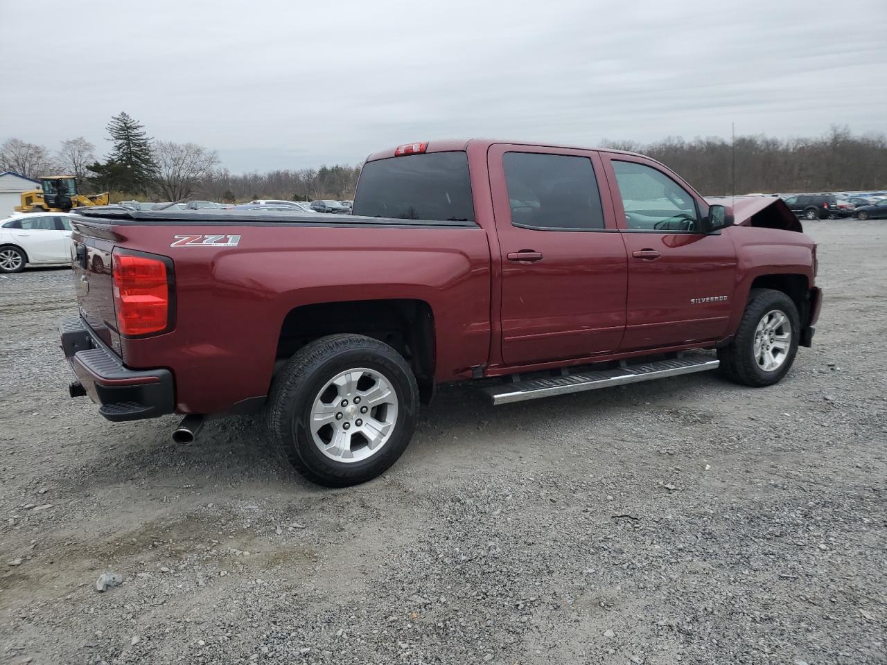Image 3 of 2017 CHEVROLET SILVERADO K1500 LT 2017 with VIN 3GCUKREC1HG414835