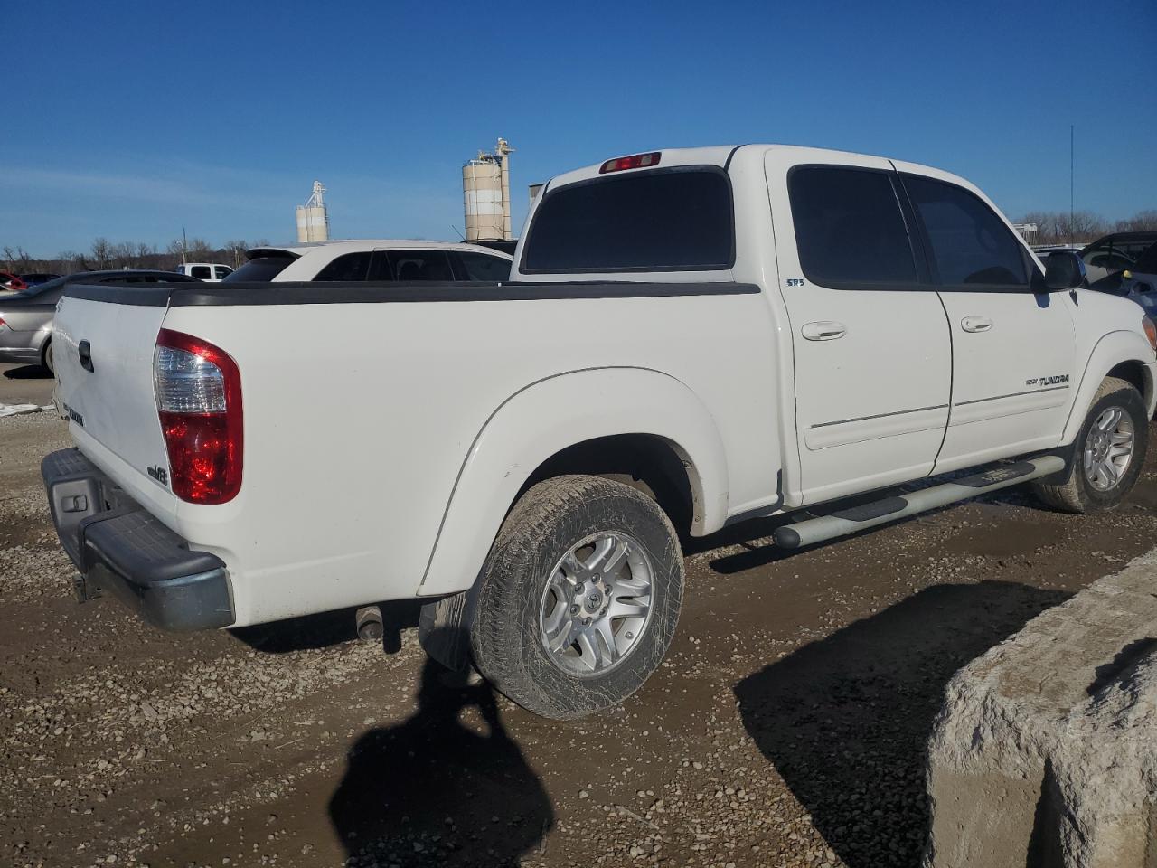Obraz 3 z 2006 TOYOTA TUNDRA DOUBLE CAB SR5 2006 z VIN 5TBET34126S544046