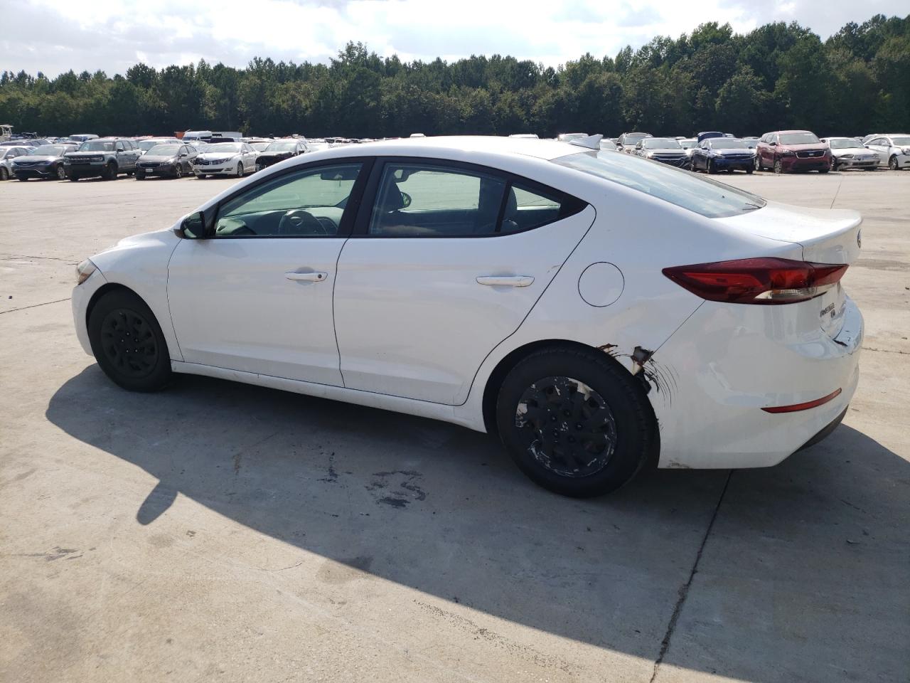 Image 2 of Hyundai Elantra Se 2017 with VIN 5NPD74LF0HH192300