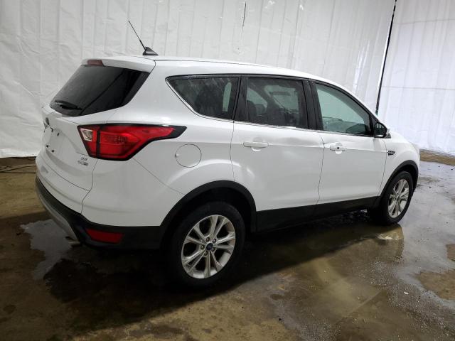 Image 3 of 2019 FORD ESCAPE SE 2019 with VIN 1FMCU9GD6KUA08402