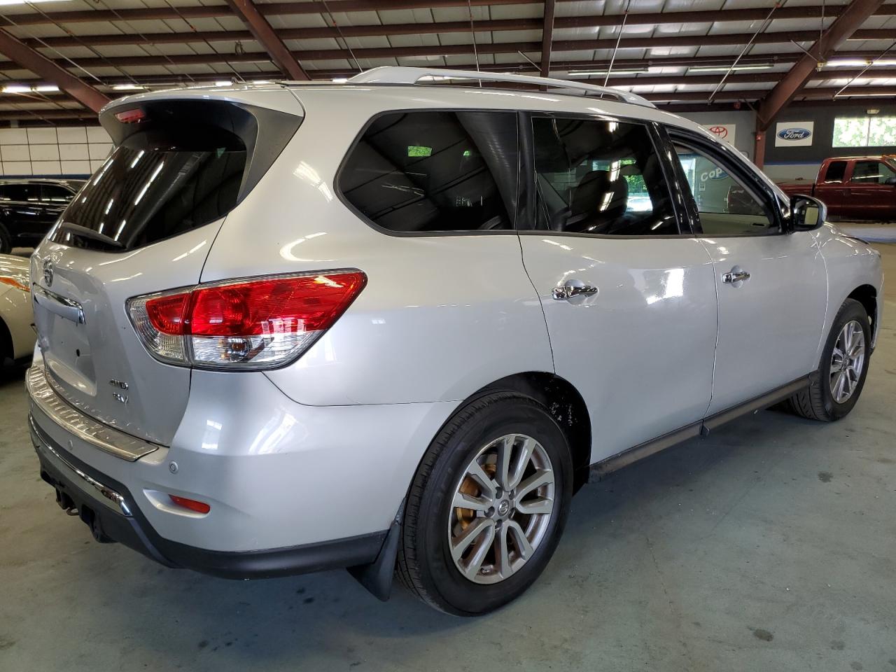 Изображение 3 2014 NISSAN PATHFINDER S 2014 с VIN 5N1AR2MMXEC700337