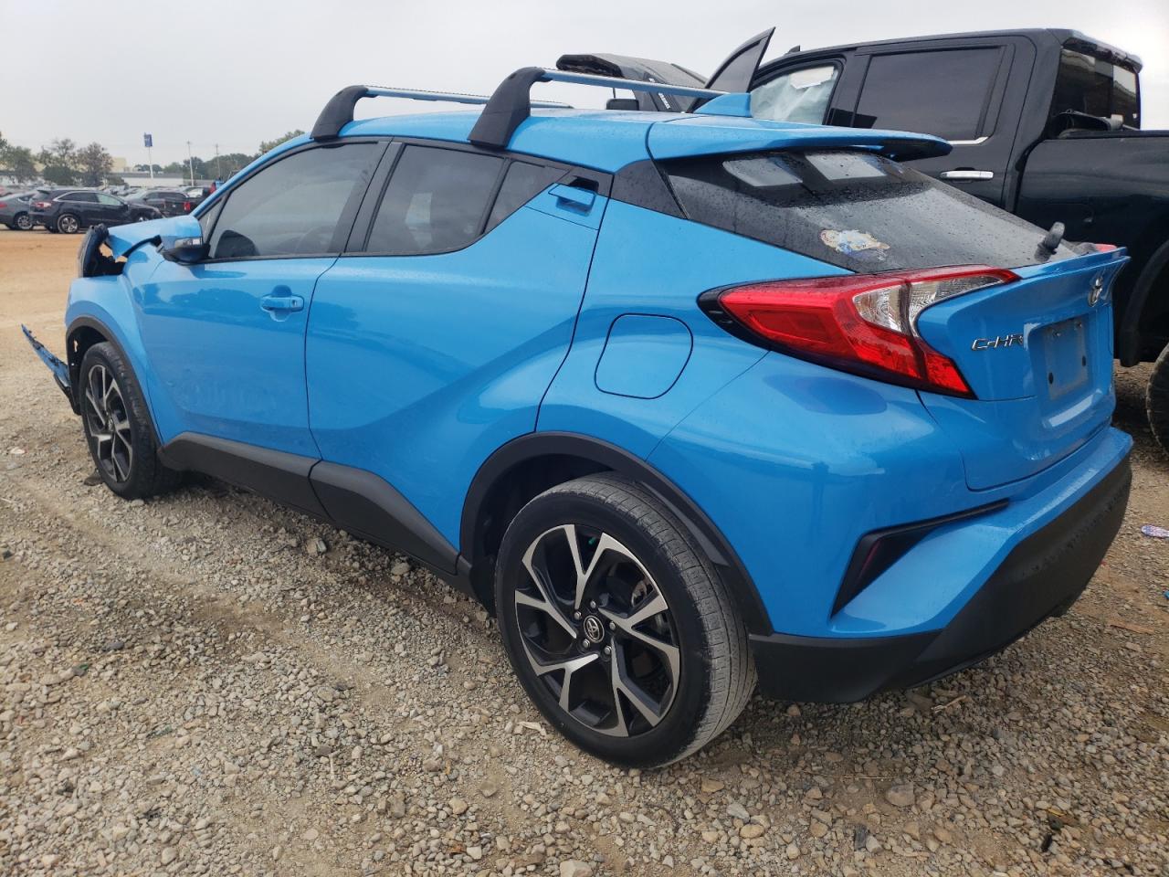 Obraz 2 z 2019 TOYOTA C-HR XLE 2019 z VIN NMTKHMBX8KR091326