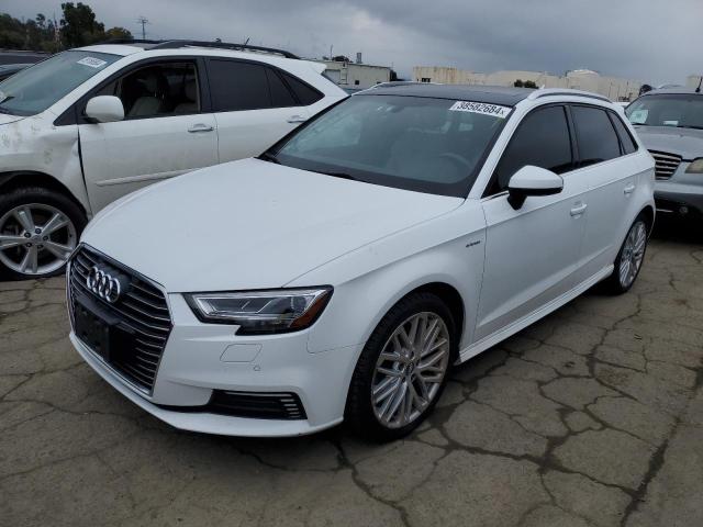 Obraz 1 z 2018 AUDI A3 E-TRON PREMIUM PLUS 2018 z VIN WAUTPBFF7JA081636
