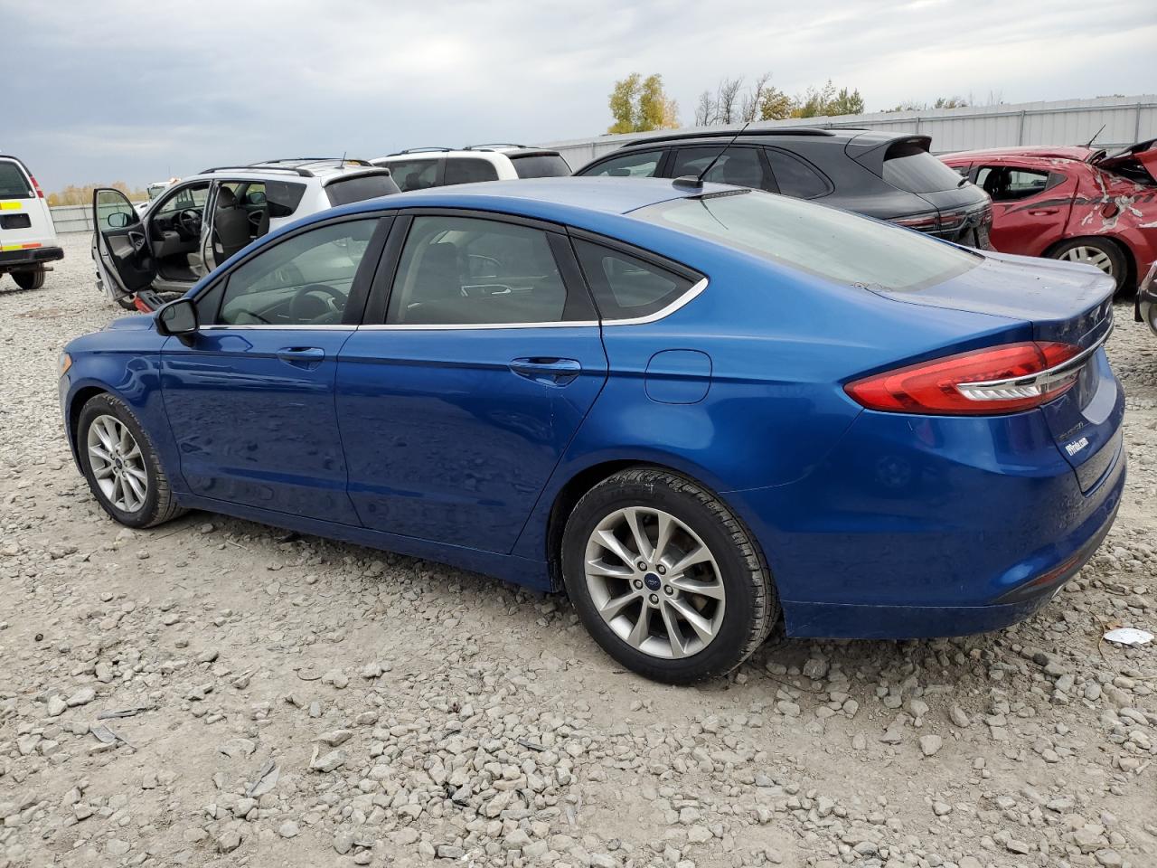 Изображение 2 2017 FORD FUSION SE 2017 с VIN 3FA6P0H73HR176209