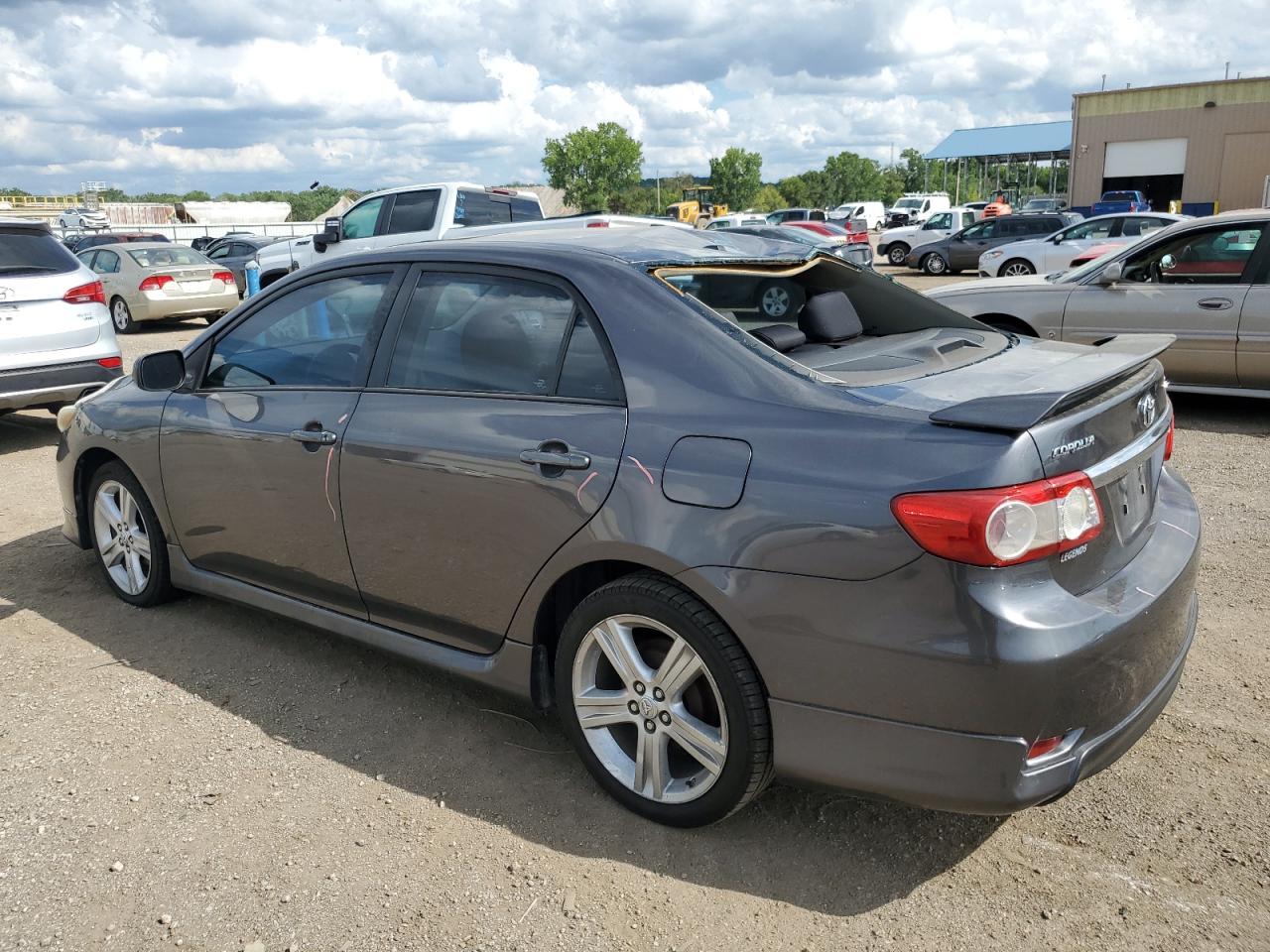 Изображение 2 2013 TOYOTA COROLLA BASE 2013 с VIN 5YFBU4EE8DP121766