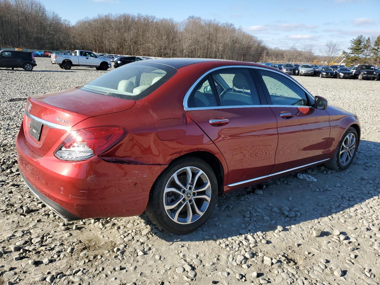 Изображение 3 2017 MERCEDES-BENZ C 300 4MATIC 2017 с VIN 55SWF4KB2HU213476