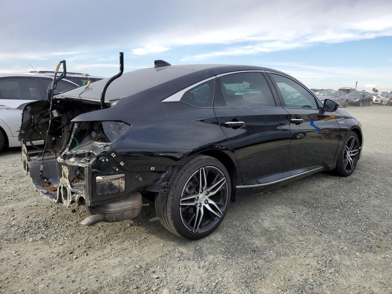 Изображение 3 2021 HONDA ACCORD TOURING HYBRID 2021 с VIN 1HGCV3F9XMA015807
