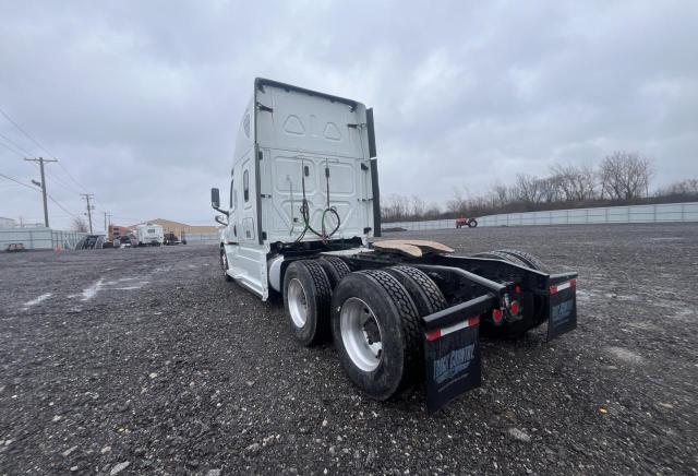 Image 3 of 2019 FREIGHTLINER CASCADIA 126  2019 with VIN 3AKJHHDRXKSKW2045