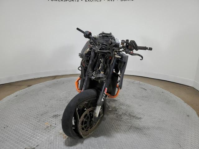 Image 2 of 2015 KTM 1290 SUPER DUKE R 2015 with VIN VBKV39409FM916672