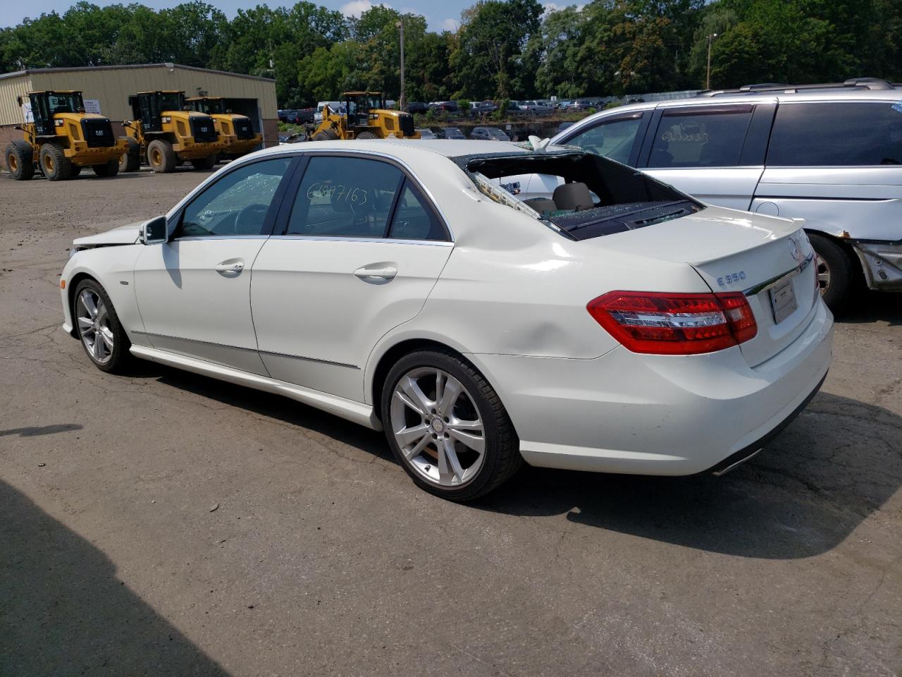 Obraz 2 z 2012 MERCEDES-BENZ E 350 4MATIC 2012 z VIN WDDHF8JB6CA564367
