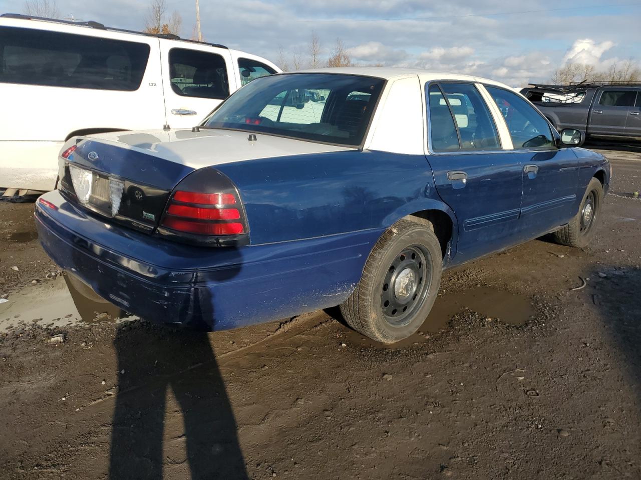 Obraz 3 z 2010 FORD CROWN VICTORIA POLICE INTERCEPTOR 2010 z VIN 2FABP7BV8AX106839