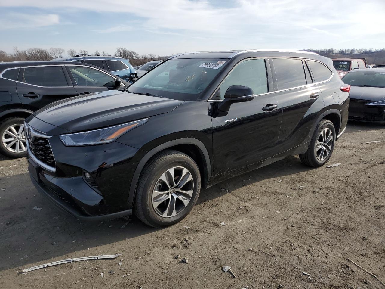 Изображение 2021 TOYOTA HIGHLANDER HYBRID XLE 2021