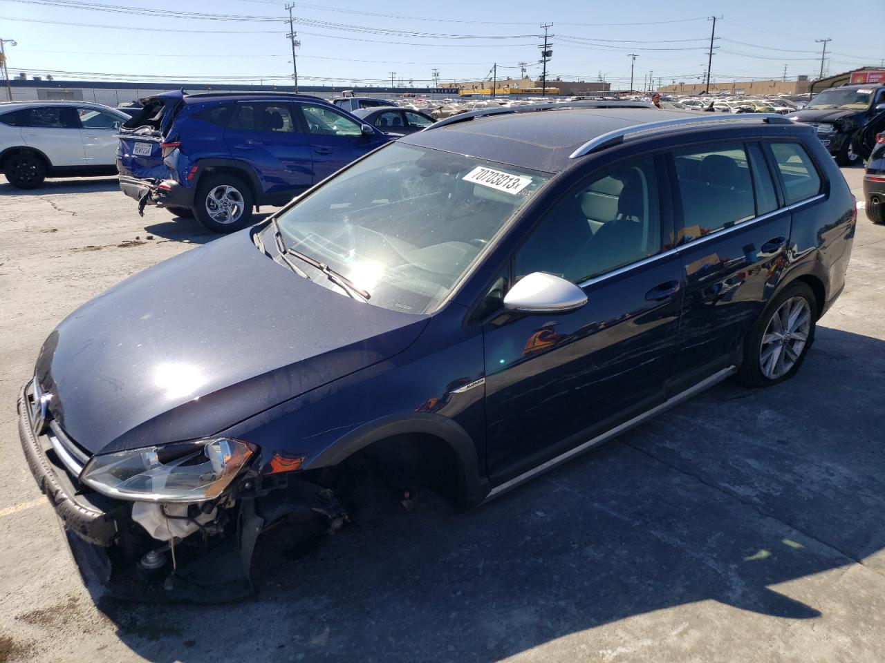 Image 1 of 2017 VOLKSWAGEN GOLF ALLTRACK S 2017 with VIN 3VWH17AU2HM521253