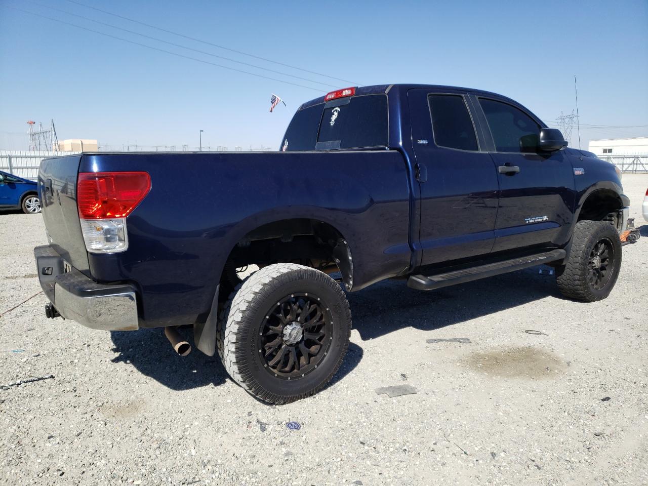 Image 3 of 2010 TOYOTA TUNDRA DOUBLE CAB SR5 2010 with VIN 5TFRY5F10AX076050