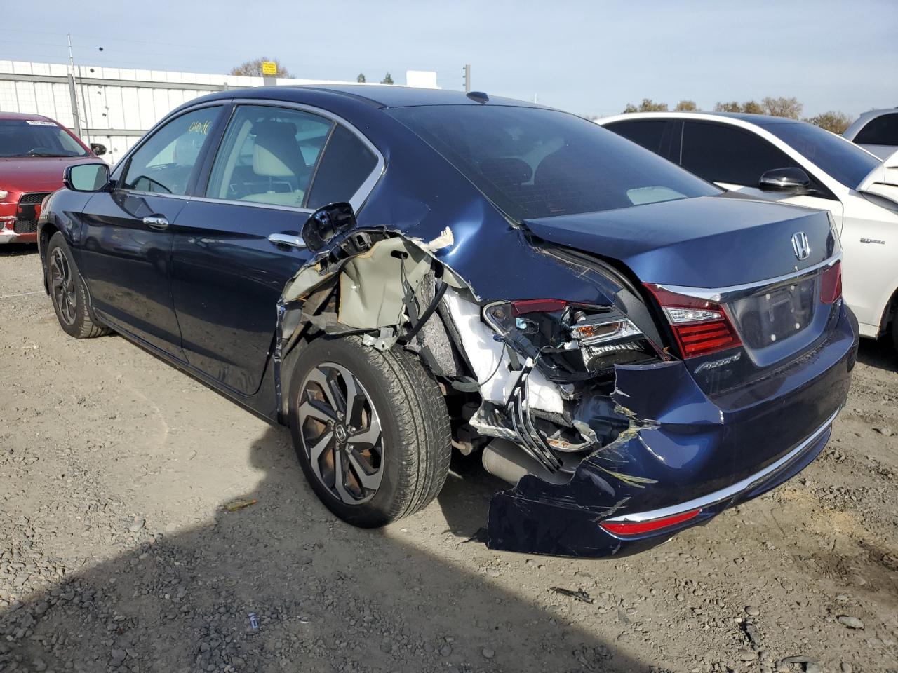 Изображение 2 2017 HONDA ACCORD EXL 2017 с VIN 1HGCR3F8XHA026243