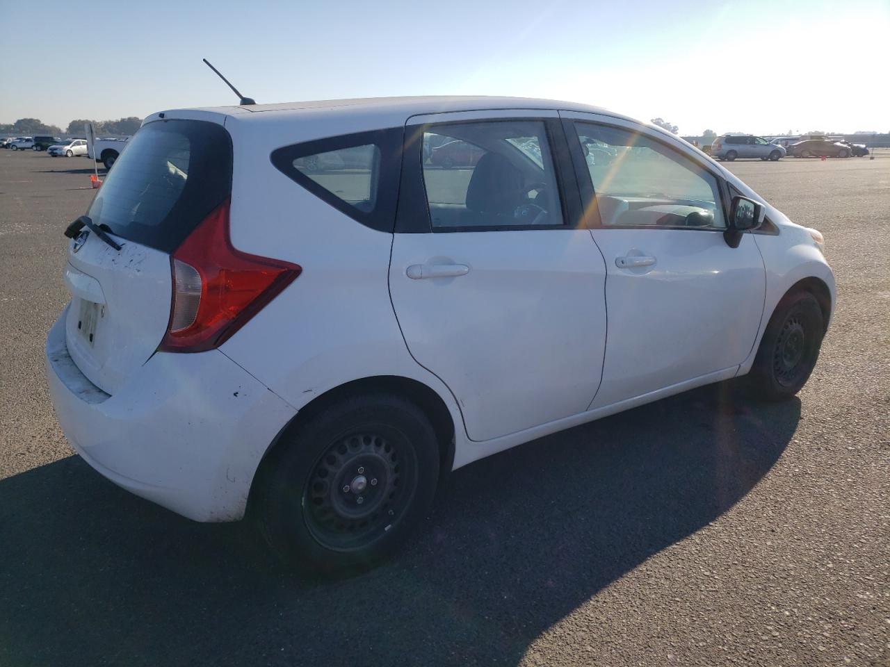 Image 3 of 2016 NISSAN VERSA NOTE S 2016 with VIN 3N1CE2CP0GL407304