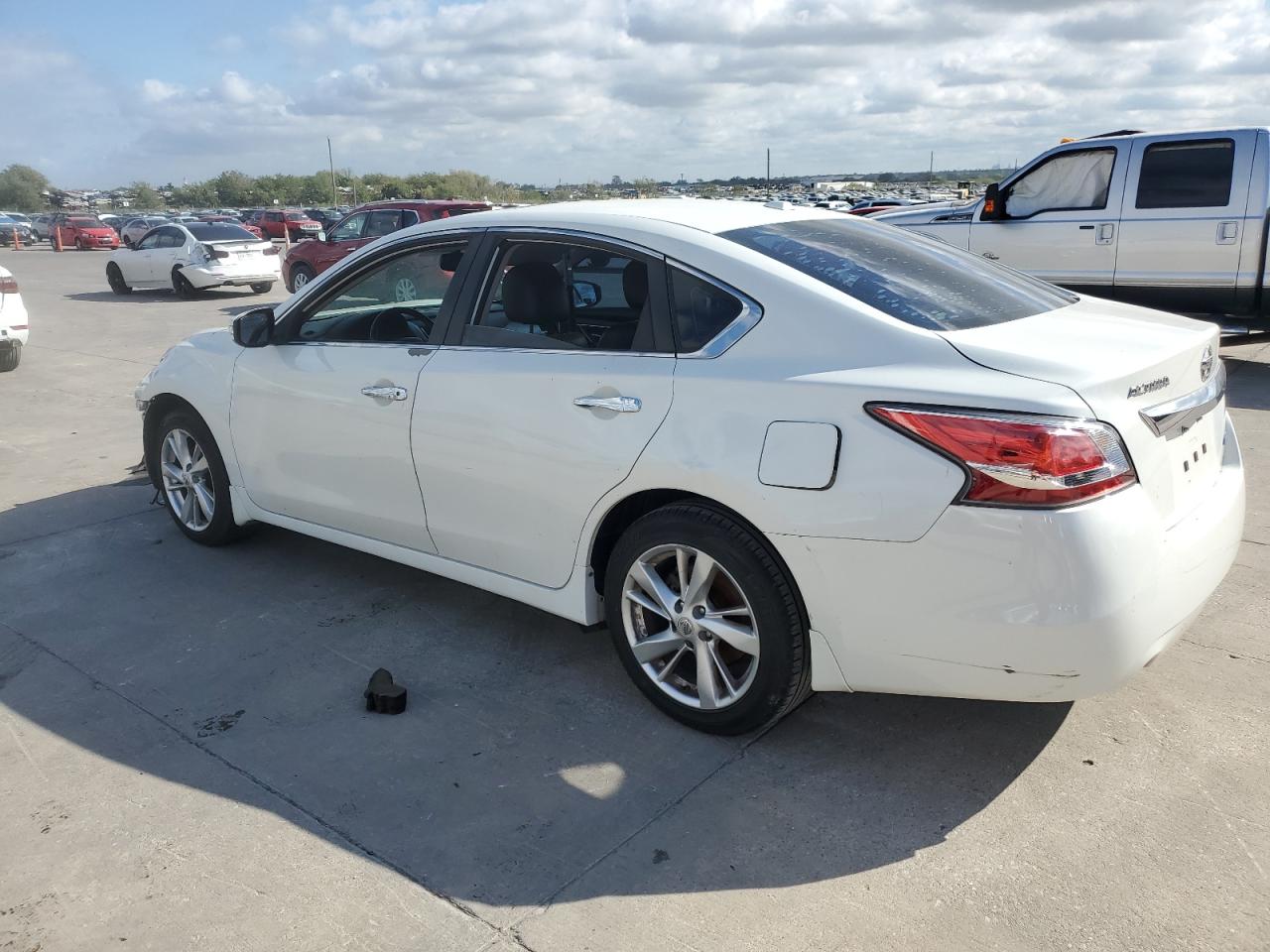 Image 2 of 2014 NISSAN ALTIMA 2.5 2014 with VIN 1N4AL3AP2EN333809