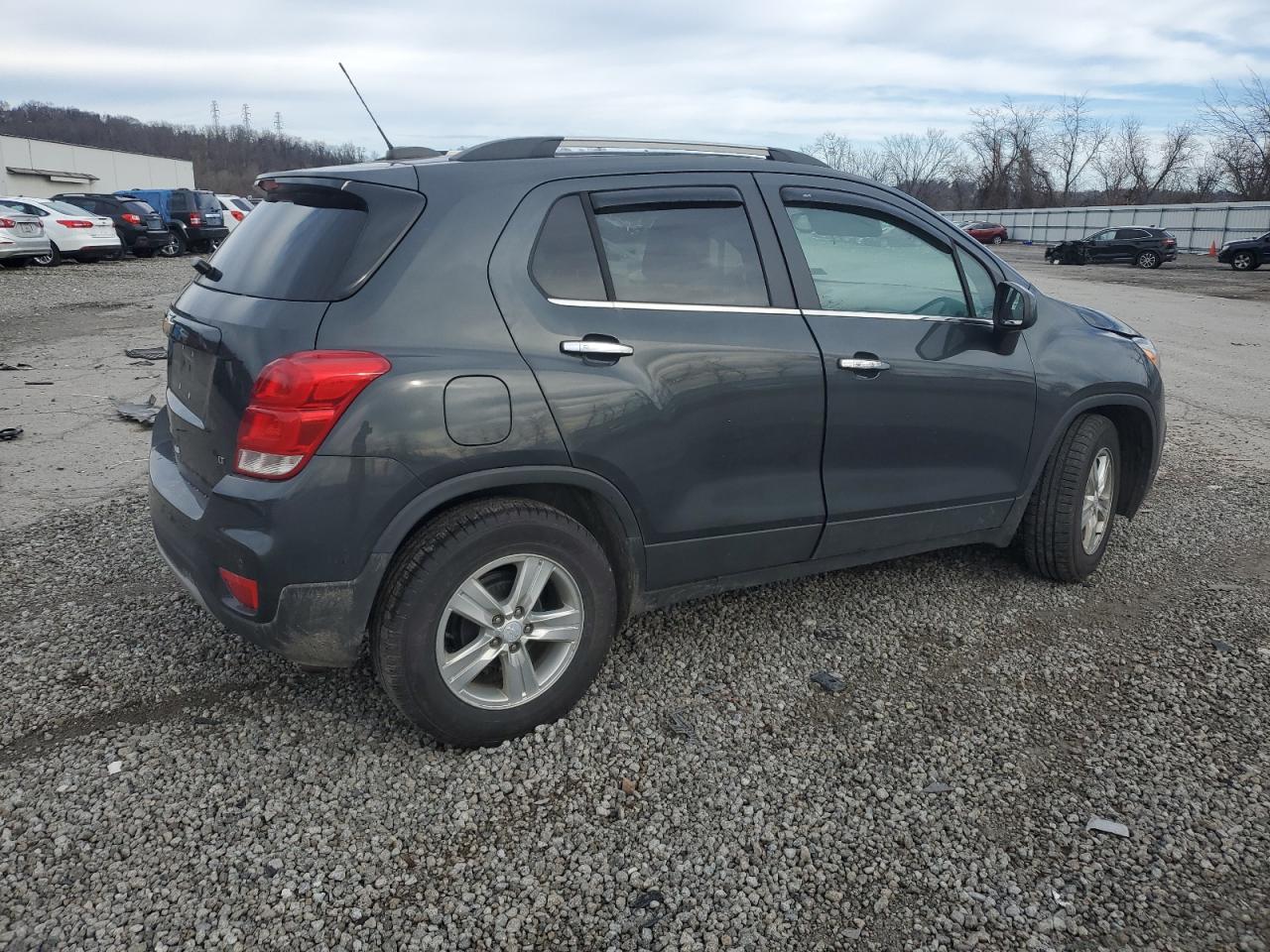 Image 3 of 2018 CHEVROLET TRAX 1LT 2018 with VIN 3GNCJLSB6JL408962