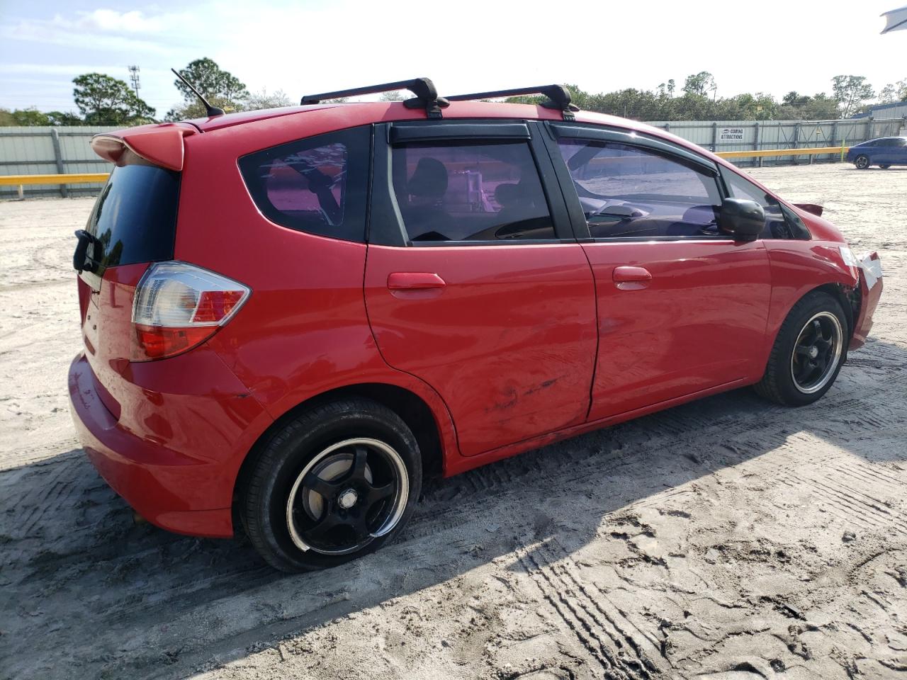 Obraz 3 z 2011 HONDA FIT  2011 z VIN JHMGE8H36BC025403