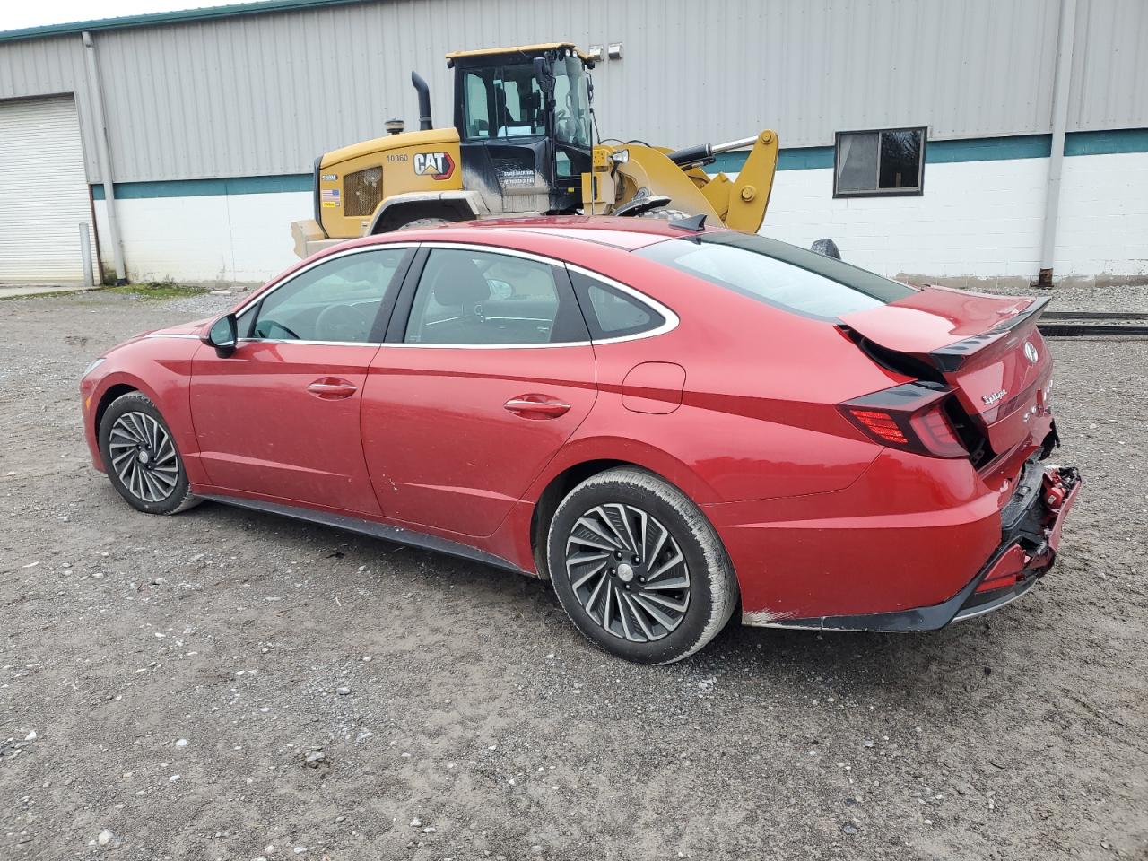 Image 2 of 2021 HYUNDAI SONATA HYBRID 2021 with VIN KMHL34JJ2MA032477