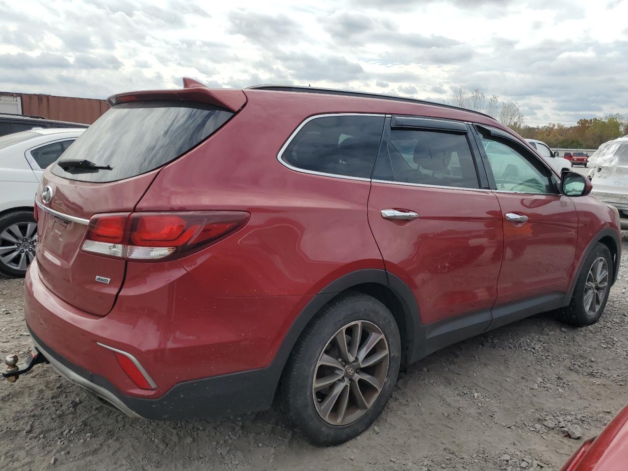 Изображение 3 2017 HYUNDAI SANTA FE SE 2017 с VIN KM8SMDHFXHU215737