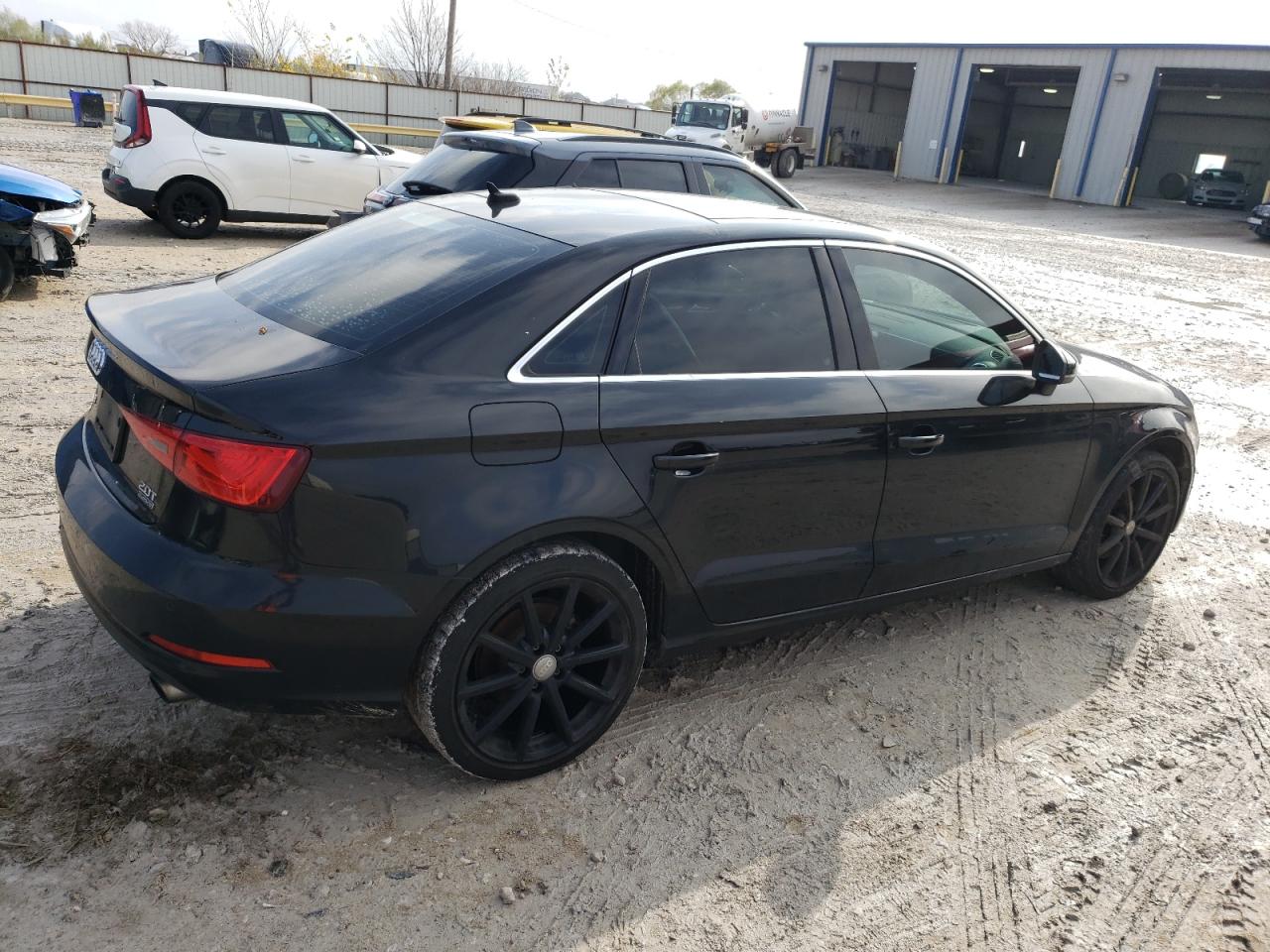 Изображение 3 2015 AUDI A3 PREMIUM 2015 с VIN WAUBFGFFXF1093024
