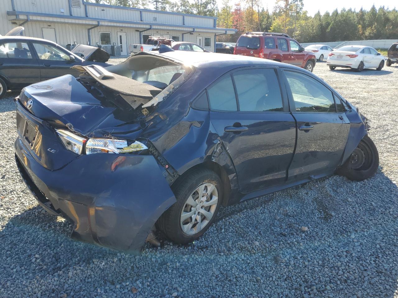 Obraz 3 z 2020 TOYOTA COROLLA LE 2020 z VIN JTDEPRAE2LJ049635