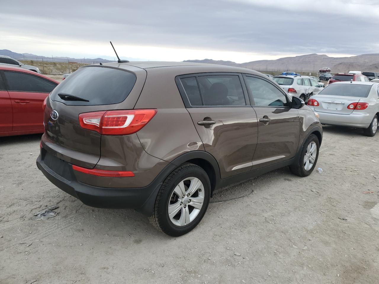 Изображение 3 2012 KIA SPORTAGE BASE 2012 с VIN KNDPB3A24C7184848
