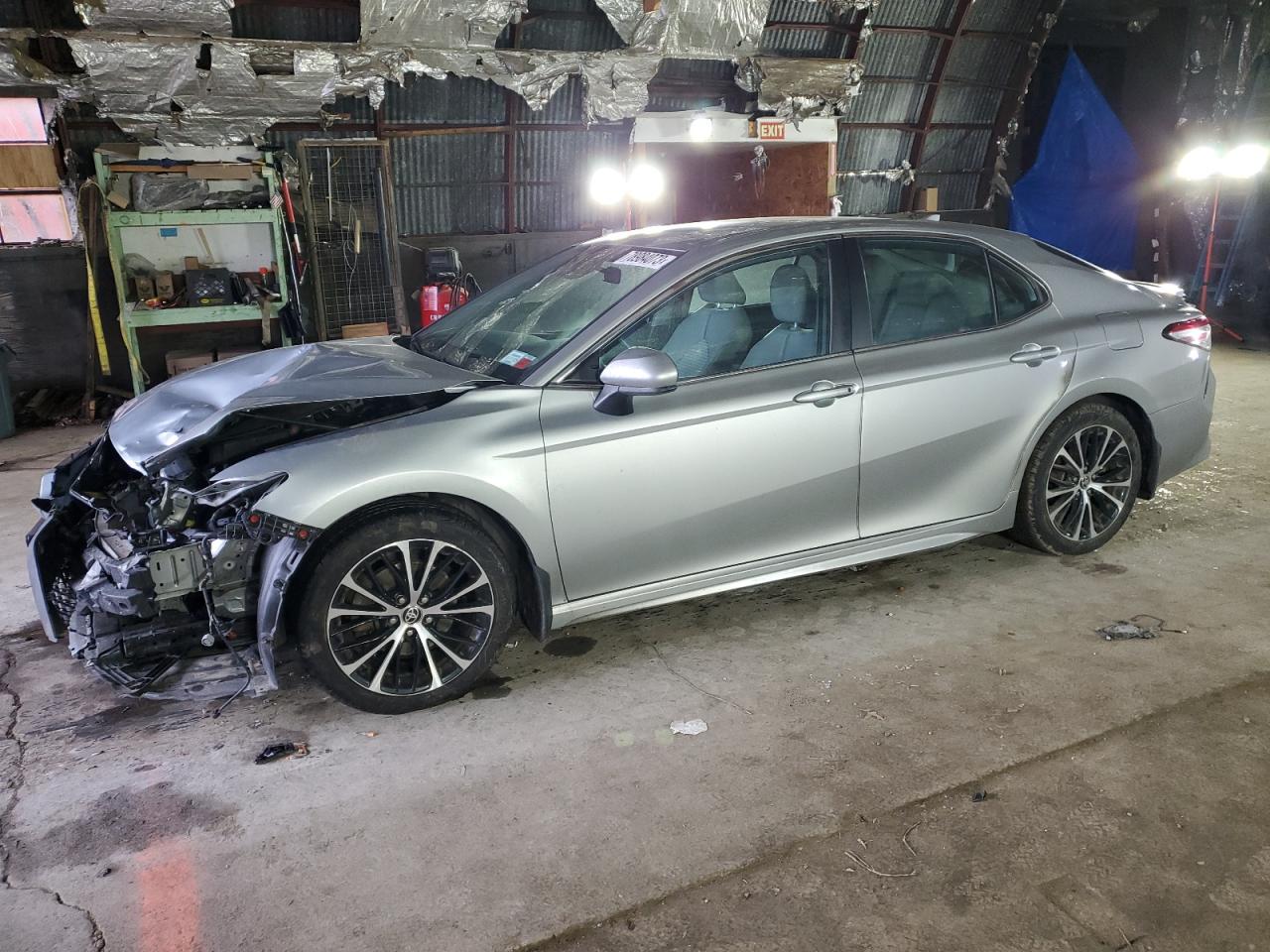 Obraz 1 z 2020 TOYOTA CAMRY SE 2020 z VIN 4T1G11BK1LU008164