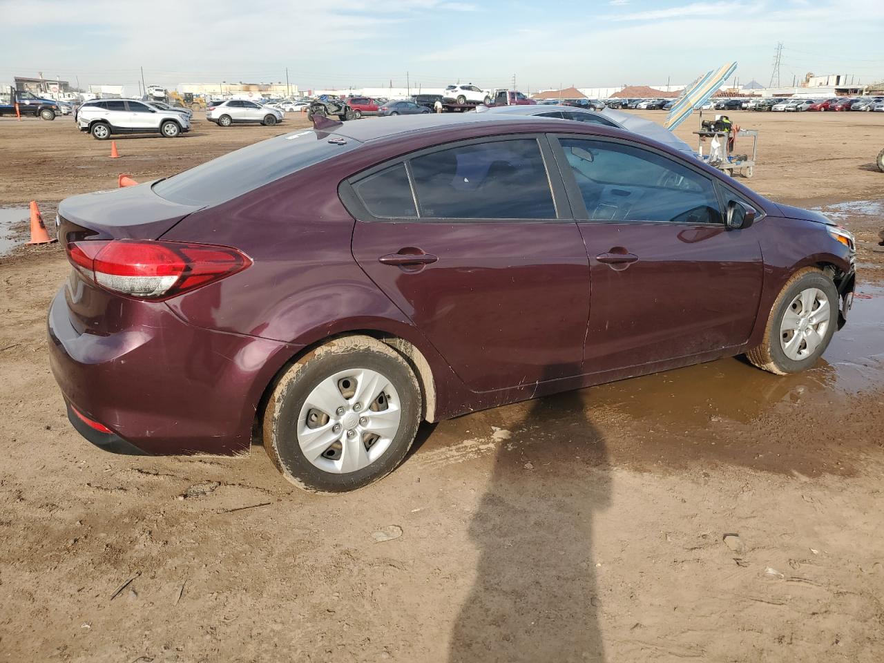 Obraz 3 z 2017 KIA FORTE LX 2017 z VIN 3KPFK4A79HE109745
