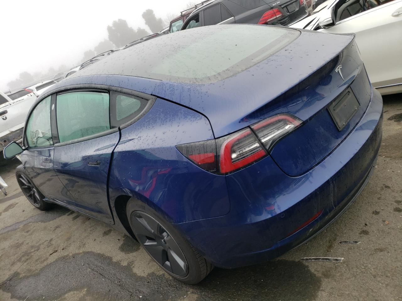 Obraz 2 z 2021 TESLA MODEL 3  2021 z VIN 5YJ3E1EA1MF051679