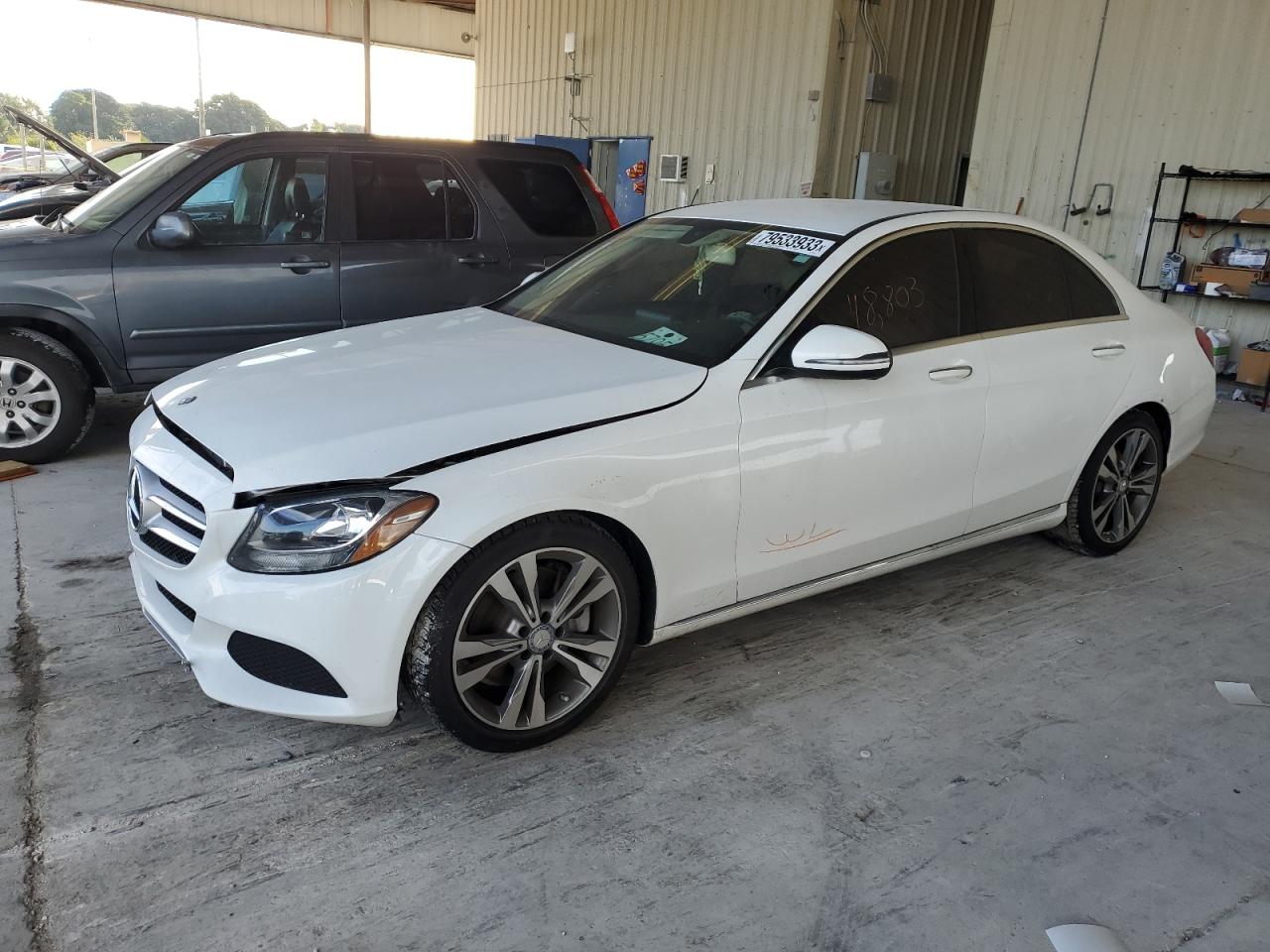 Изображение 1 2016 MERCEDES-BENZ C 300 2016 с VIN 55SWF4JB1GU174752