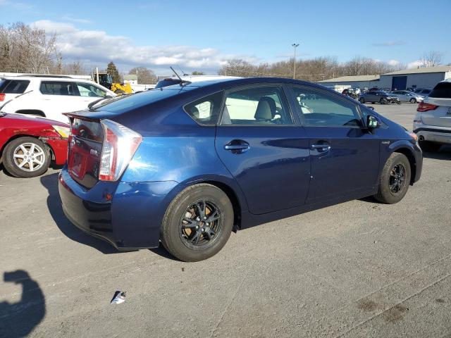 Image 3 of 2013 TOYOTA PRIUS  2013 with VIN JTDKN3DU5D1723657