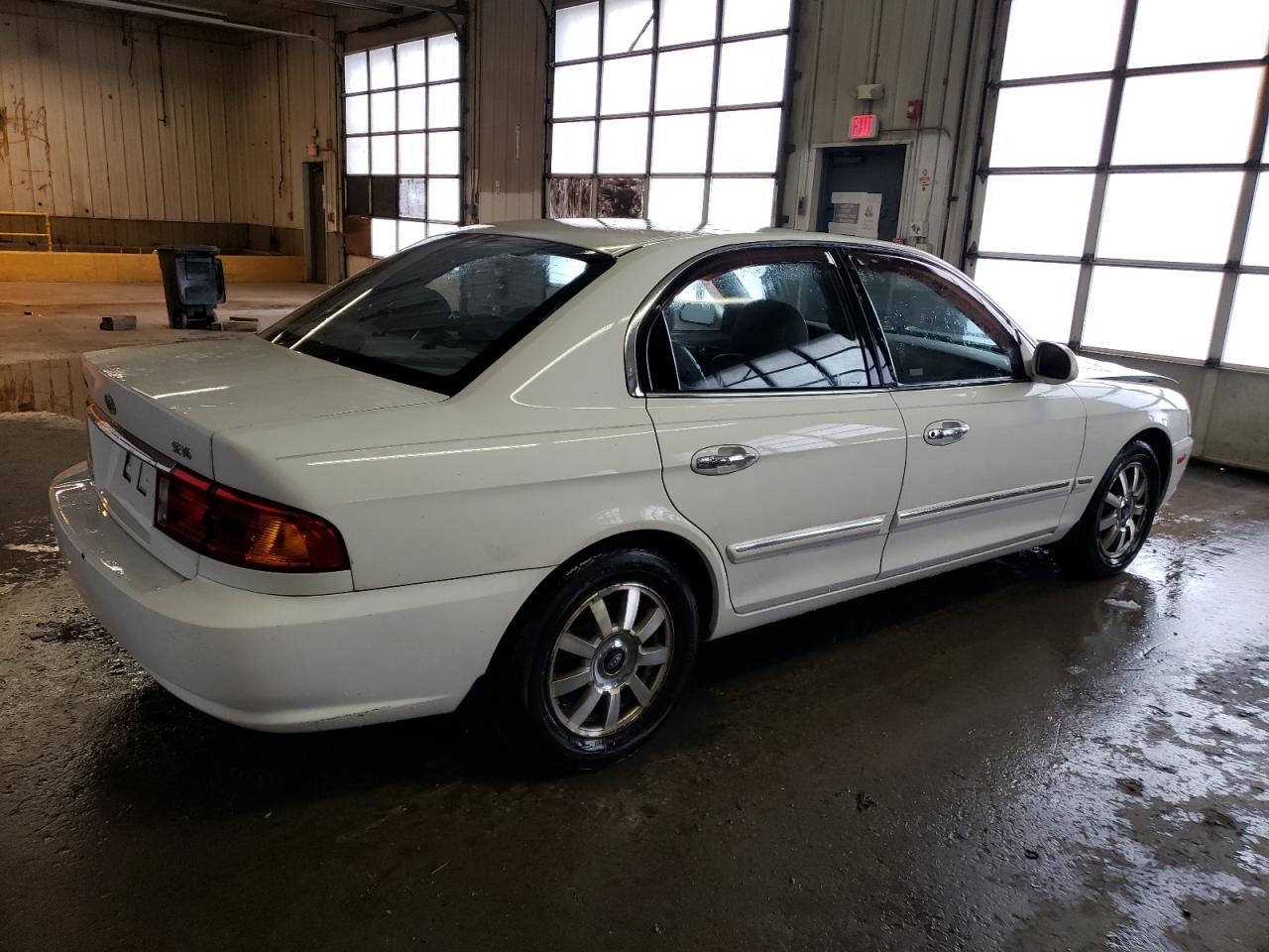 Image 3 of 2002 KIA OPTIMA MAGENTIS 2002 with VIN KNAGD128725105181