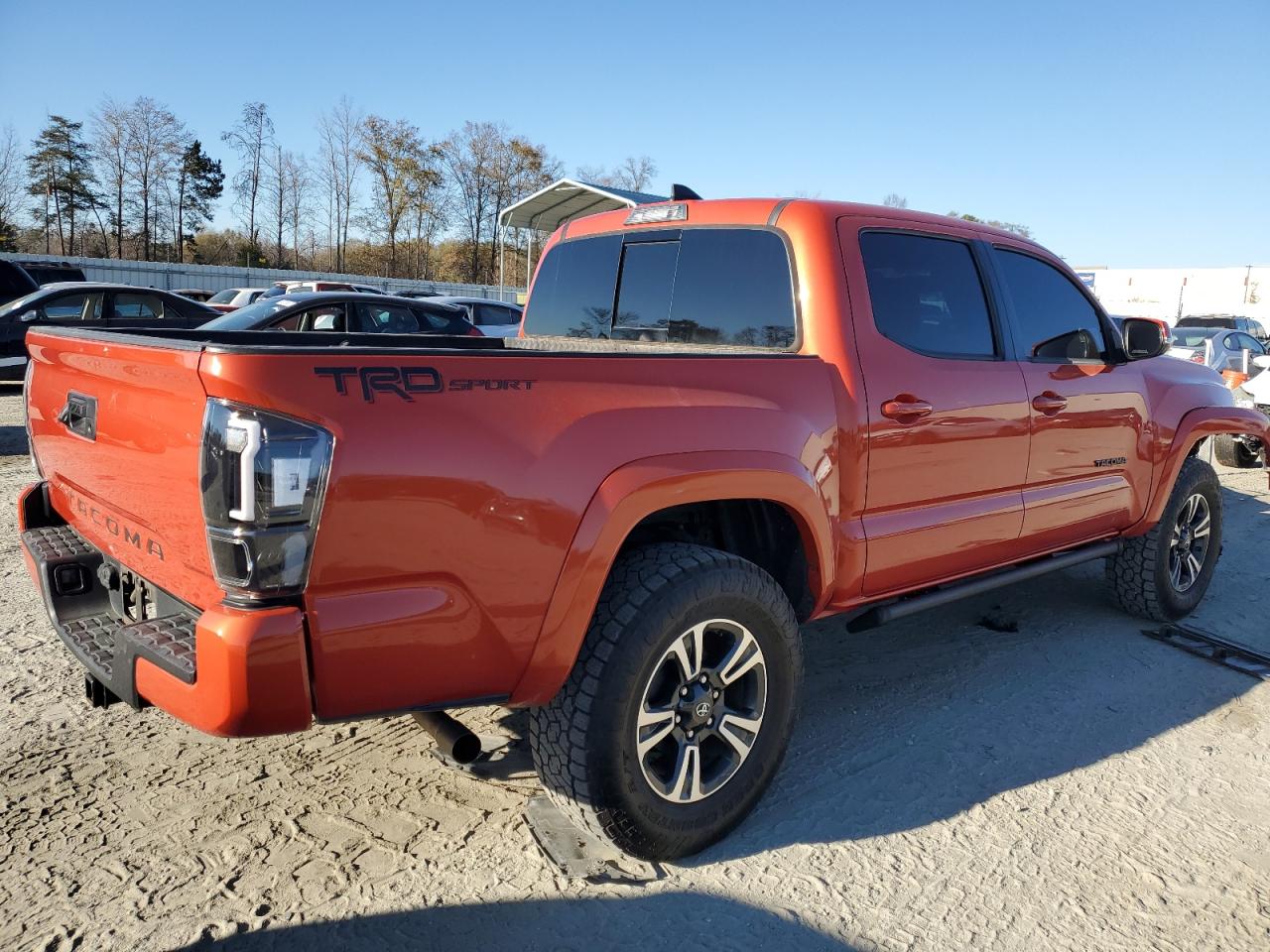 Obraz 3 z 2017 TOYOTA TACOMA DOUBLE CAB 2017 z VIN 3TMAZ5CN5HM034488