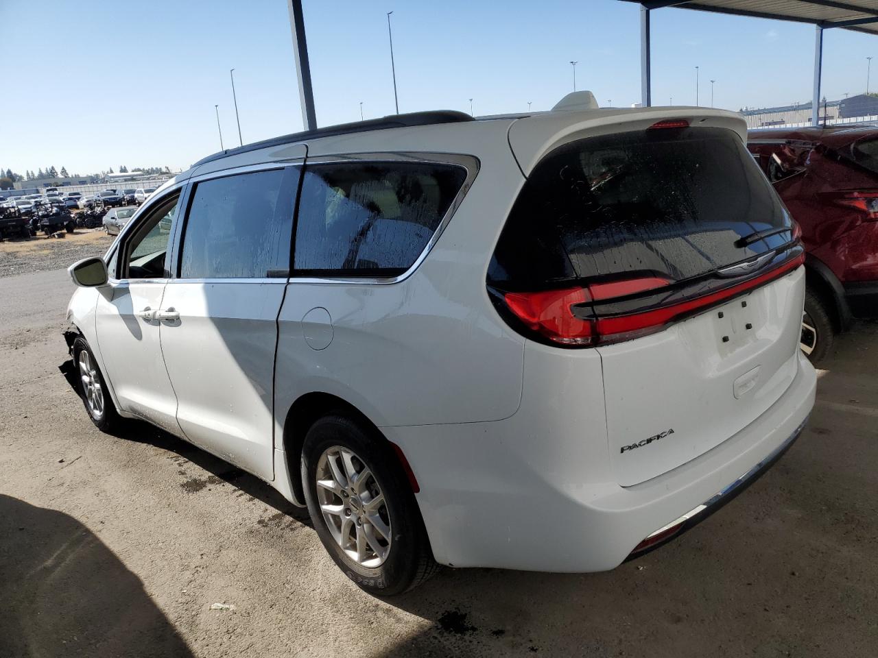 Изображение 2 2022 CHRYSLER PACIFICA TOURING L 2022 с VIN 2C4RC1BG2NR181582