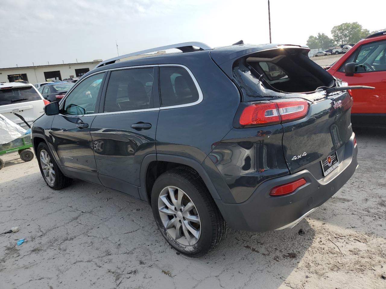 Image 2 of 2018 JEEP CHEROKEE LIMITED 2018 with VIN 1C4PJMDX1JD570156