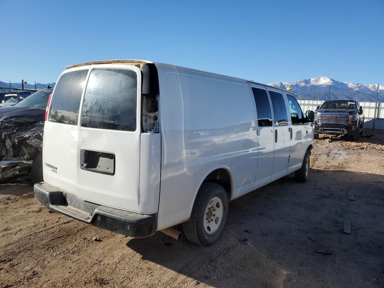 Image 3 of 2014 CHEVROLET EXPRESS G3500  2014 with VIN 1GCZGUBG5E1109107