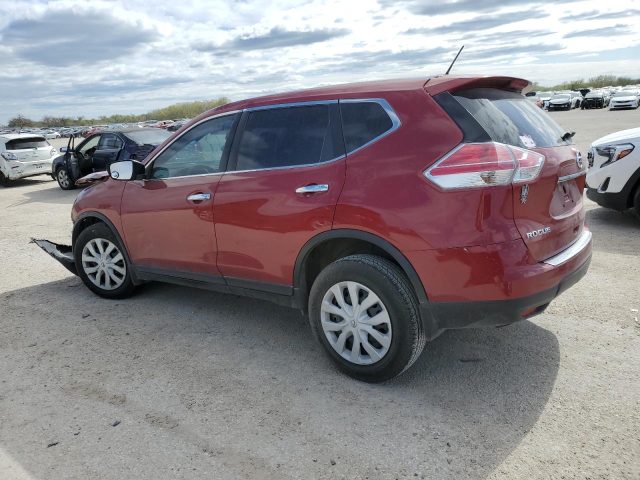 Obraz 2 z 2015 NISSAN ROGUE S 2015 z VIN KNMAT2MT9FP587911