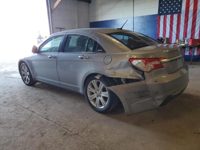 Изображение 2 2013 CHRYSLER 200 LX 2013 с VIN 1C3CCBAB8DN761565