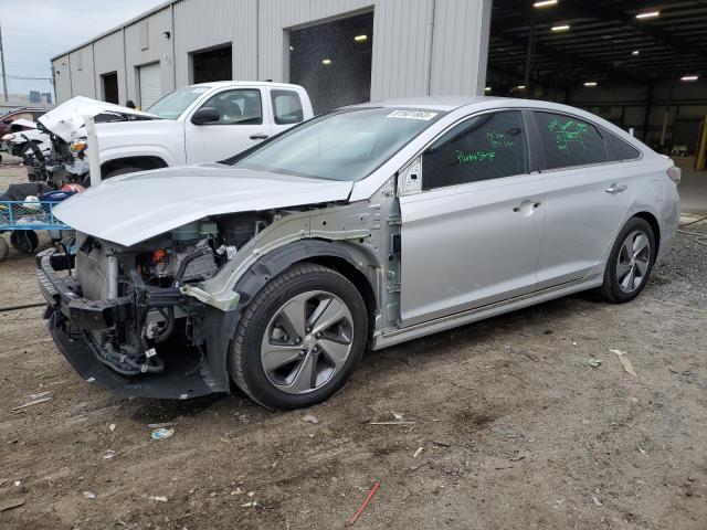 Image 1 of 2016 HYUNDAI SONATA HYBRID 2016 with VIN KMHE34L13GA017027