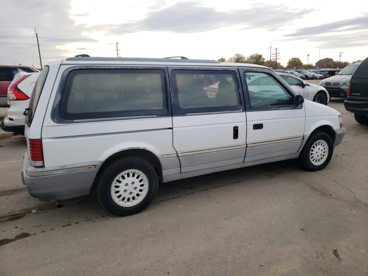 Изображение 3 1993 PLYMOUTH GRAND VOYAGER LE 1993 с VIN 1P4GH54R4PX598474